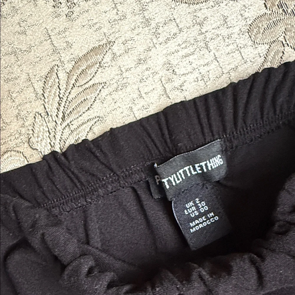 PrettyLittleThing Flared Pants - Picture 5 of 5